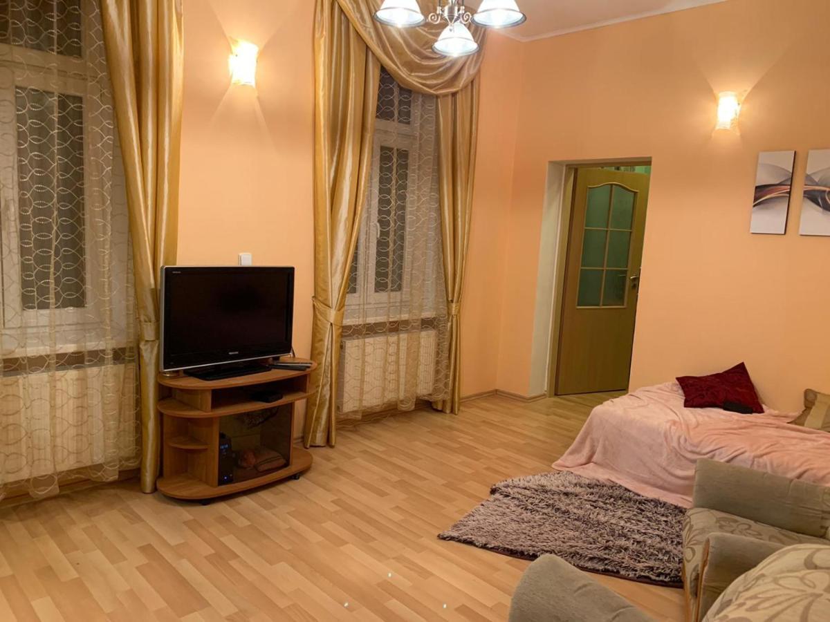 Margo Apartman การ์โลวีวารี ภายนอก รูปภาพ